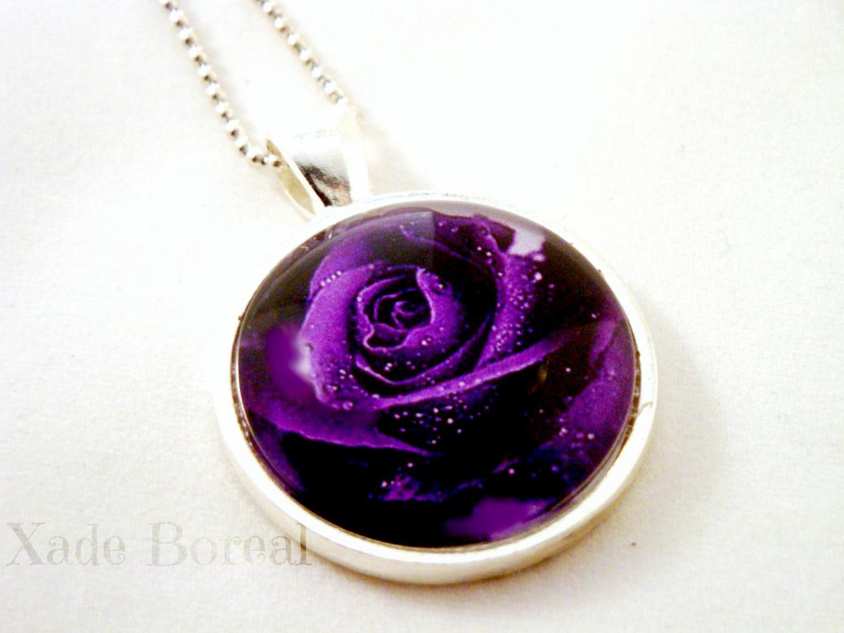 rose in glass necklace