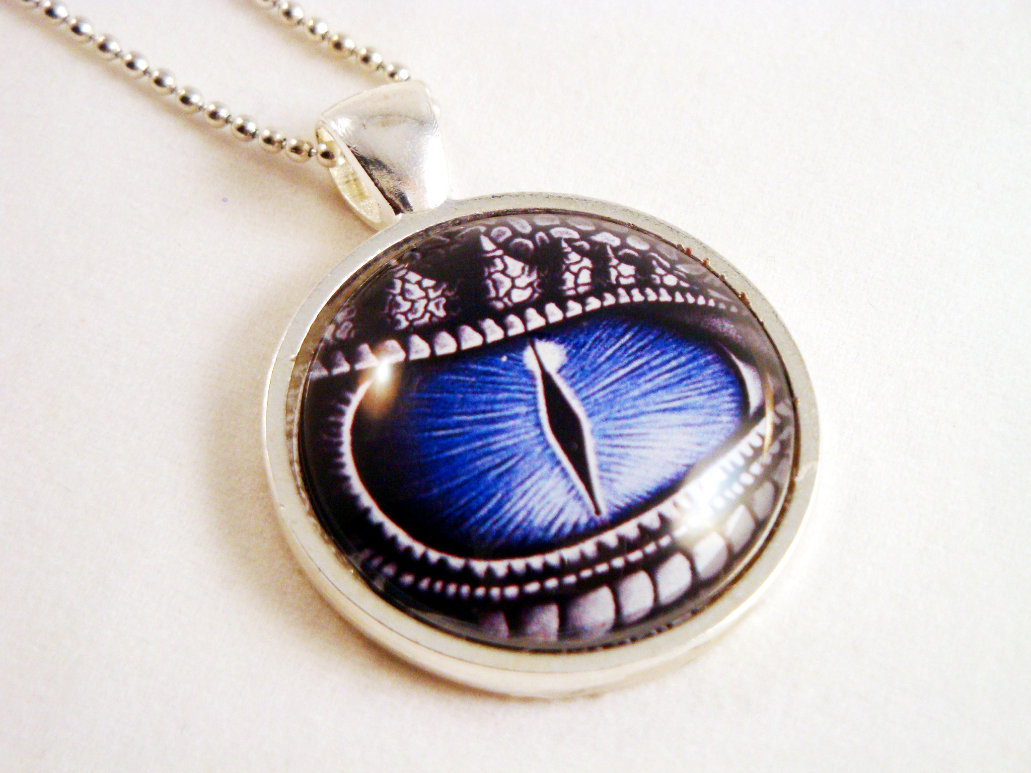 Dragon Eye Pendant Necklace on Luulla